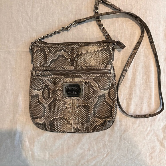Nicole Miller Handbags - Nicole Miller Snake Skin Print Crossbody Bag – Excellent Condition